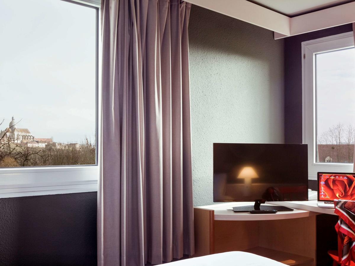 ホテル Ibis プロヴァン エクステリア 写真
